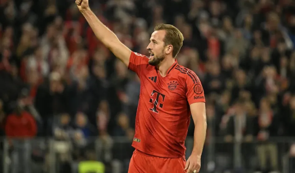 A First-Half Blitz Sets the Tone